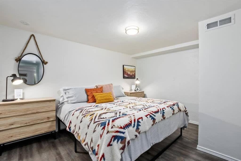 #Stayinmydistrict Twin Falls Pendleton Chic Suite ภายนอก รูปภาพ