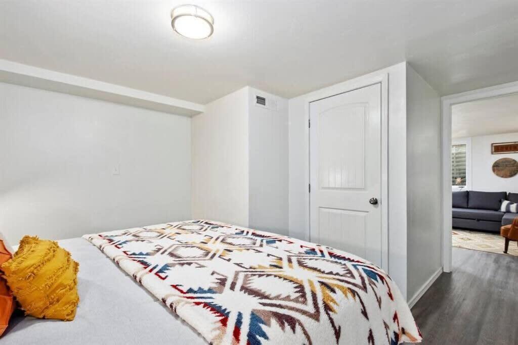 #Stayinmydistrict Twin Falls Pendleton Chic Suite ภายนอก รูปภาพ